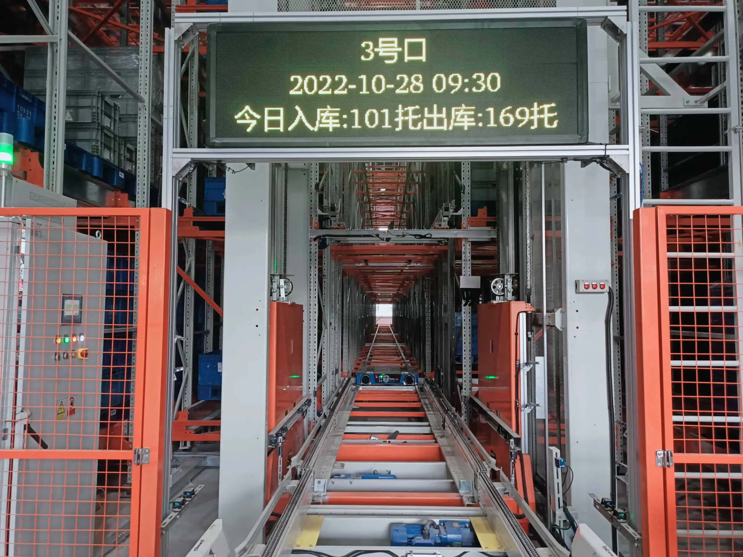 Zikoo Robotics R Bot Smart Four Way Pallet Shuttle Auto Parts Manufacturers Shelf To Person Scaled Zikoo Robotics R Bot Smart Four Way Pallet Shuttle Auto Parts Manufacturers Shelf To Person Scaled