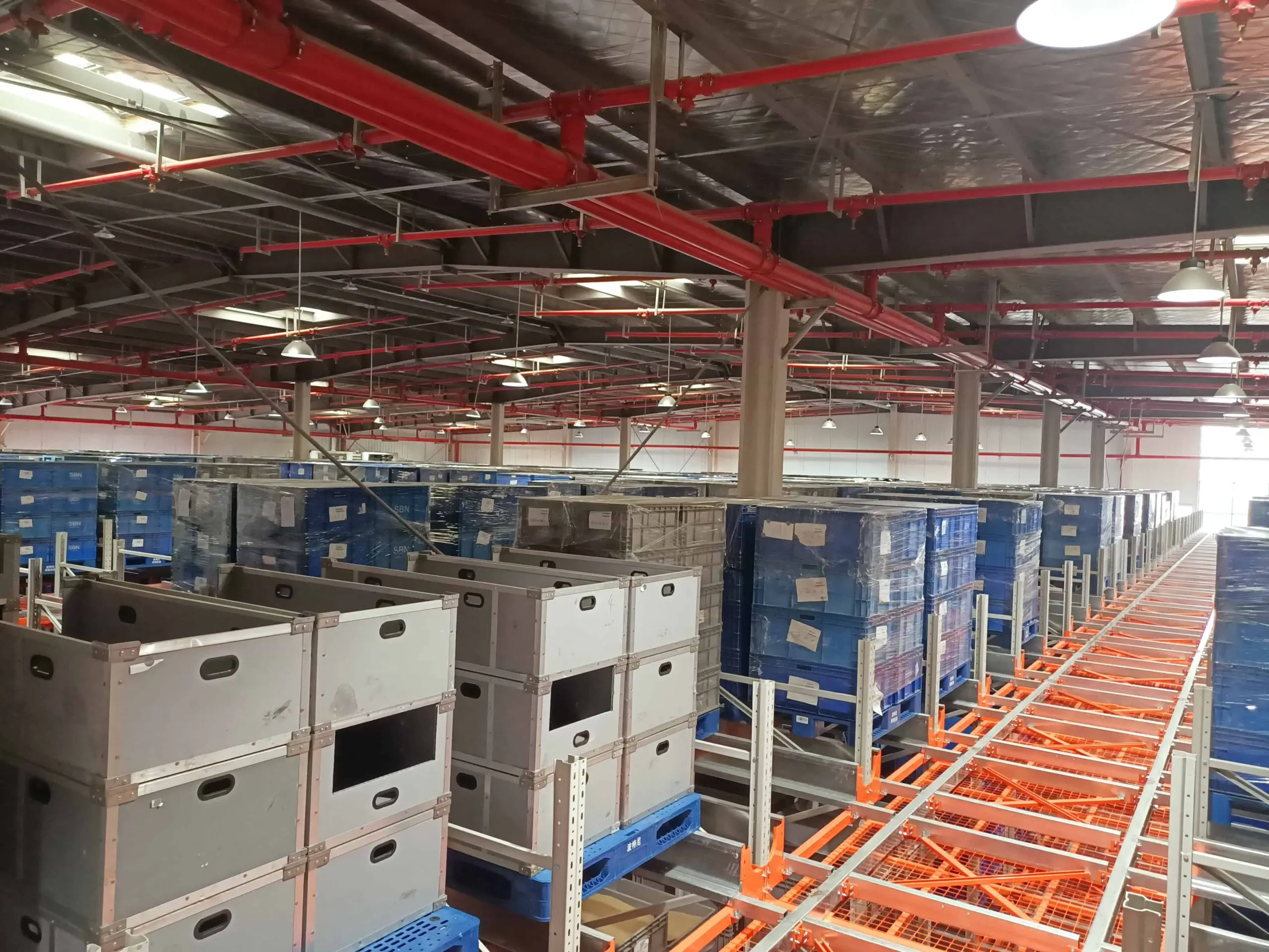 Zikoo Robotics R Bot Smart Four Way Pallet Shuttle Auto Parts Manufacturers Shelf To Person Scaled