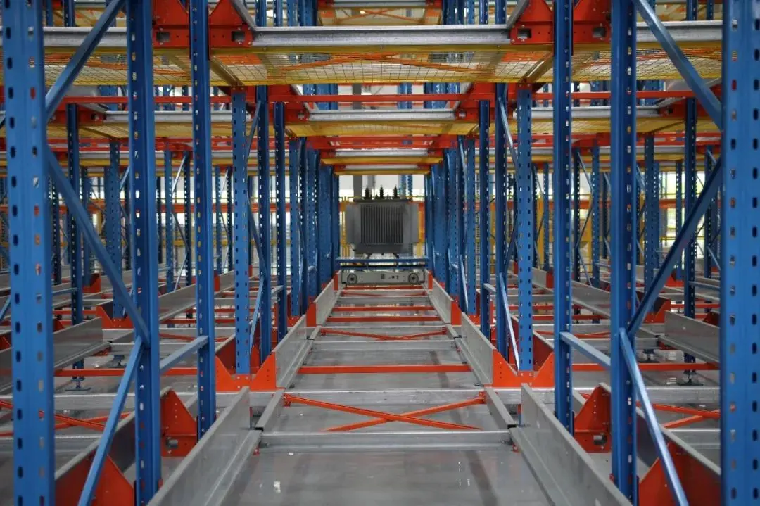 Zikoo Robotics R Bot Smart Four Way Pallet Shuttle Wandian No.1 Shelf To Person Zikoo Robotics R Bot Smart Four Way Pallet Shuttle Wandian No.1 Shelf To Person