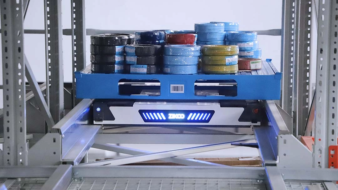 Zikoo Robotics 4 way pallet shuttle 1