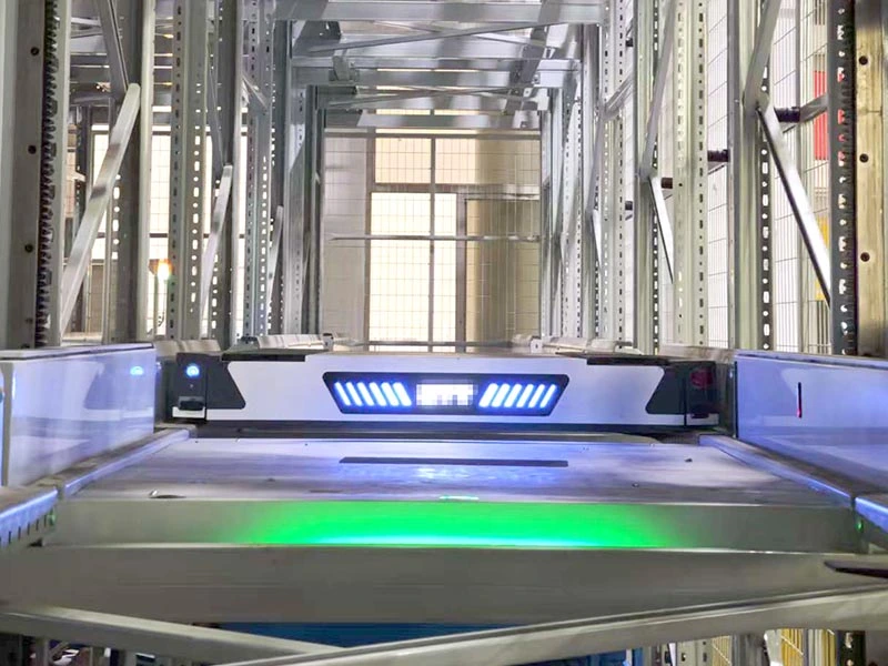 Desbloqueo del Almacenamiento Denso con Transbordador de Cuatro Vías: Un Enfoque Más Inteligente para ASRS por Zikoo Robotics