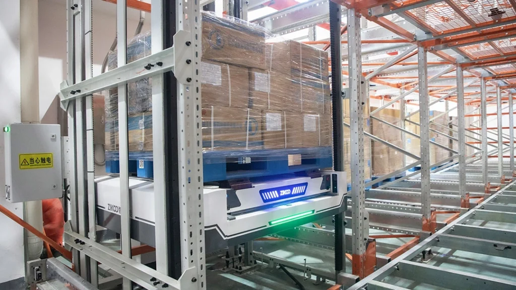 Six-way shuttle robot enabling flexible and ultra-dense warehouse automation