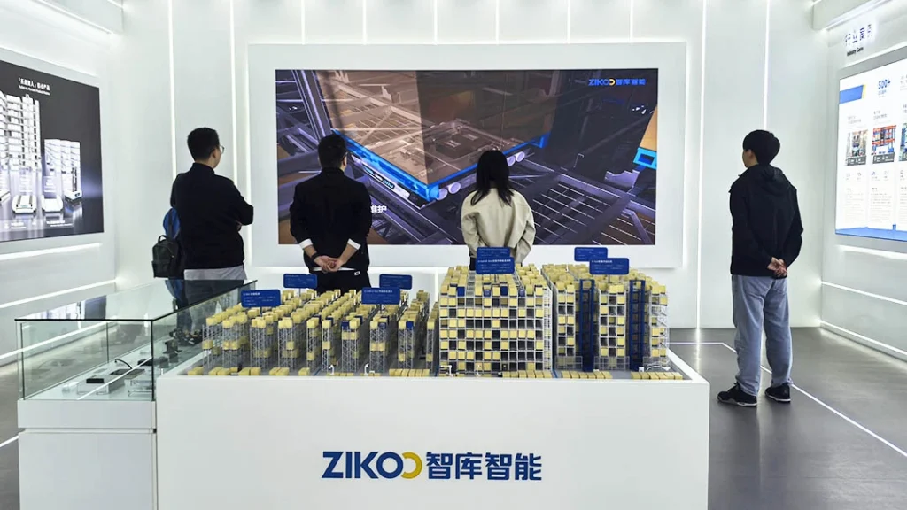 International customers visiting ZIKOO Robotics automation showroom